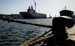 Десантный корабль "Владивосток" класса "Мистраль" в доках французской компании SNX France