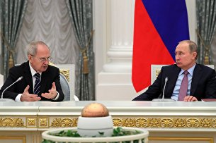 Президент РФ Владимир Путин и председатель Конституционного суда Валерий Зорькин. 6 декабря 2016