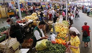 Рыночная торговля на Центральном продовольственном рынке Калининграда
