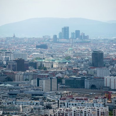Вид на Вену с Дунайской телебашни