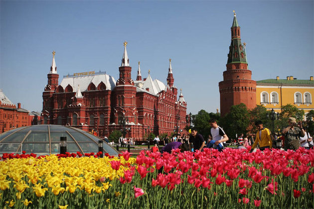 SuperJob: отпуск на майские праздники в России выгодно брать со 2 по 8 мая