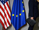 " Флаги США и Европейского совета в Брюсселе