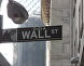 Указатель на Wall Street в Нью-Йорке