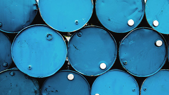 Бочки с нефтью