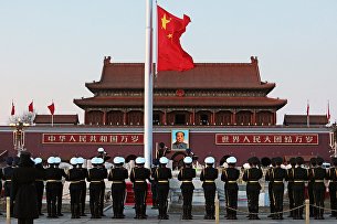 Государственный флаг КНР в Пекине
