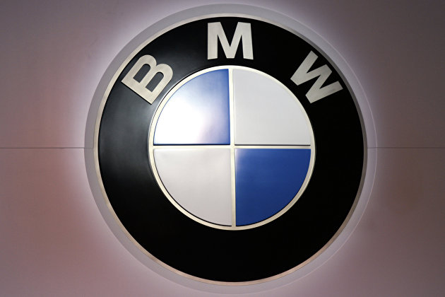 " Эмблема BMW.