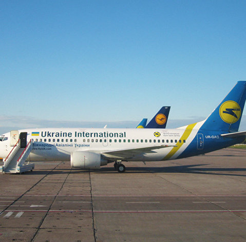 Самолеты "Международных авиалиний Украины" в аэропорту Борисполя