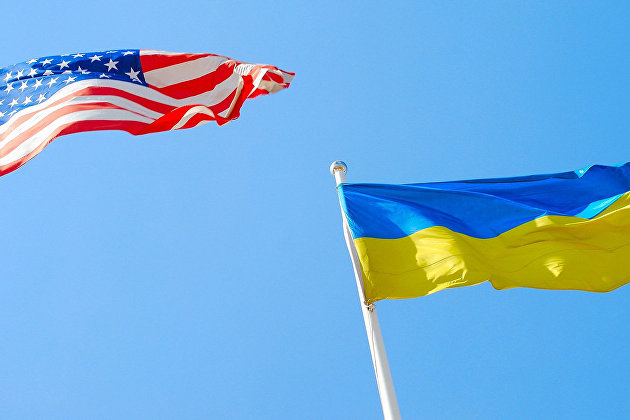 Флаги США и Украины