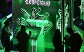 Монитор суперкомпьютера "Кристофари" на стенде дочерней компании Сбербанка SberCloud