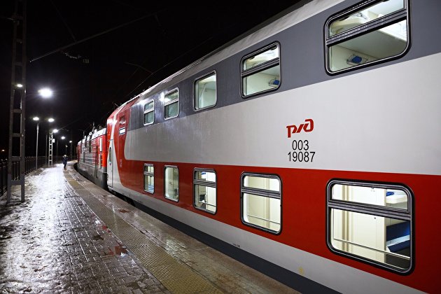 Двухэтажный фирменный поезд "Карелия" и обновленный вокзал презентовали в Петрозаводске