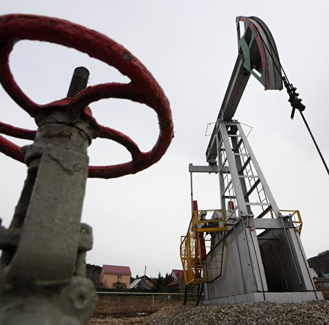 Работа нефтяных станков - качалок. Работа нефтяных станков - качалок.