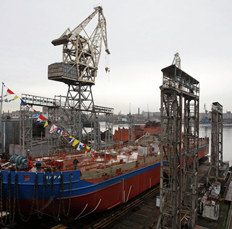 Спуск на воду нового нефтеналивного танкера на Балтийском заводе