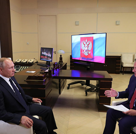 Президент РФ В. Путин дал большое интервью по актуальным темам