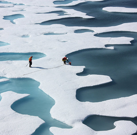 !Таяние льда в Арктике. 12 июля 2011