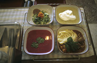 Комплексный обед на рижском комбинате питания "Вэфовец". Латвийская ССР.
