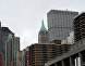 Небоскребы Манхэттена в окрестностях Бруклинского моста в Нью-Йорке. в центре - небоскреб на Уолл-стрит 40.