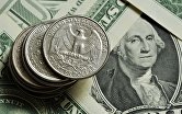 Монеты различного номинала и банкноты доллара США