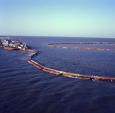 Волго-Каспийский морской судоходный канал.