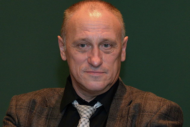 Декан экономического факульта МГУ Александр Аузан Декан экономического факульта МГУ Александр Аузан