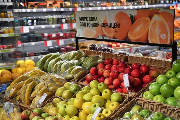 Продажа фруктов в магазине "Азбука Вкуса" в Москве