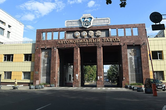Автозавод ГАЗ (Горьковский автомобильный завод) в Нижнем Новогороде.