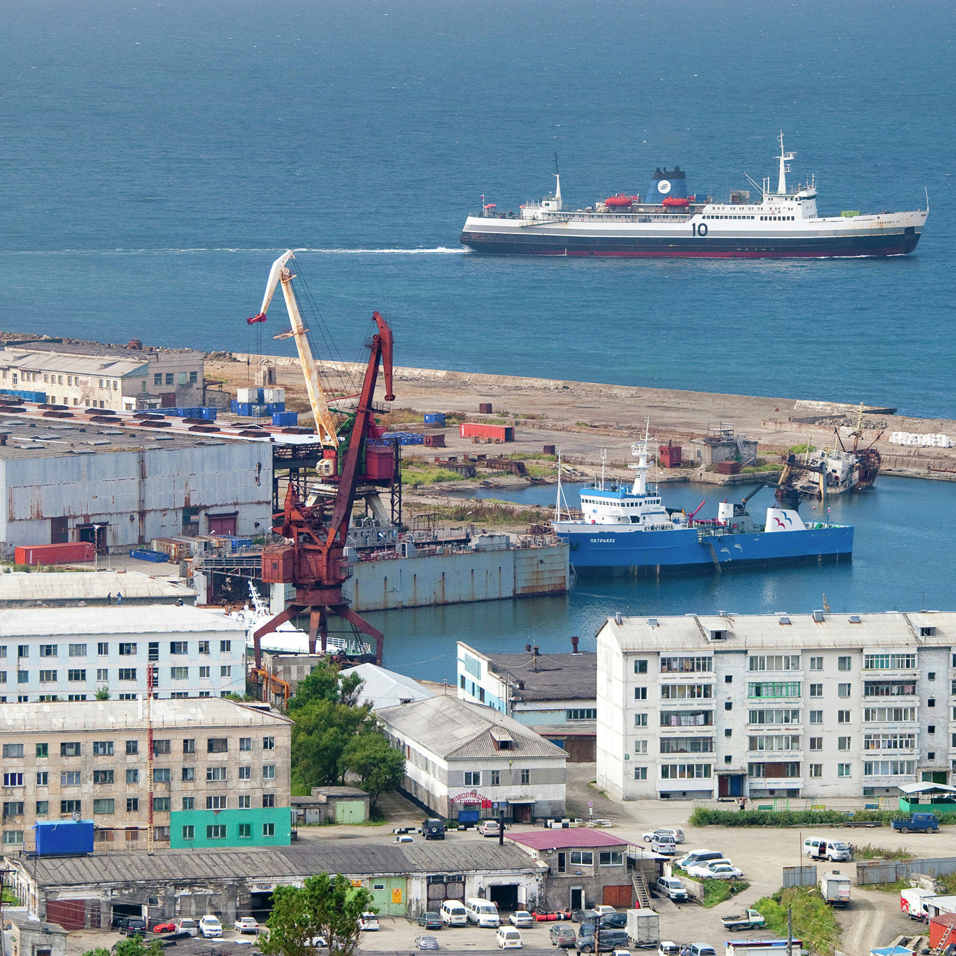 Ванино контакты. Морской порт Ванино. Порт Холмск Сахалин. Порт Ванино Хабаровский край. Город Холмск порт.