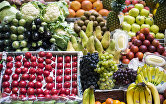 Прилавок с фруктами и овощами