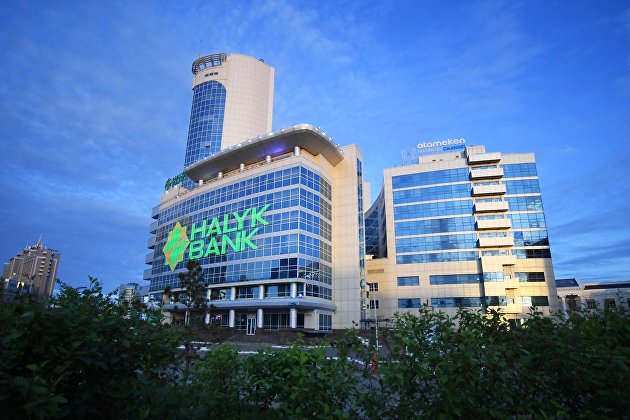 Казахстанский Halyk Bank выделит средства семьям погибших при беспорядках правоохранителей