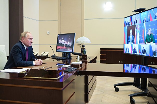 Путин на заседании Совбеза попросил Орешкина доложить о социально-экономической ситуации в РФ