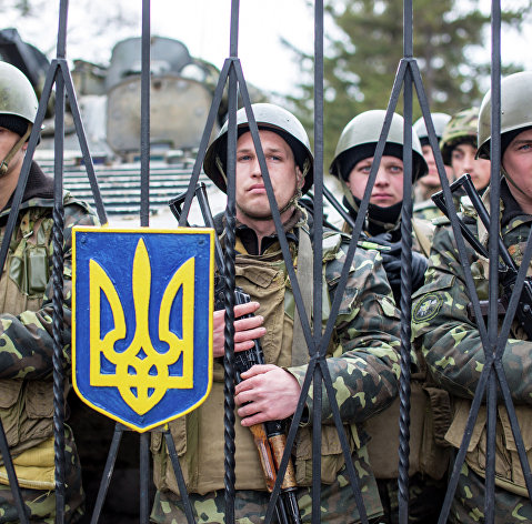 Украинские военные на территории военной базы