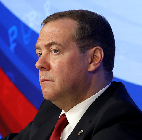 Заместитель председателя Совета безопасности РФ Дмитрий Медведев Заместитель председателя Совета безопасности РФ Дмитрий Медведев