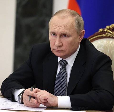 Президент РФ Владимир Путин на заседании президиума Госсовета