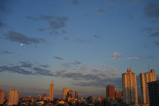 Рассвет в столице Парагвая Асунсьоне