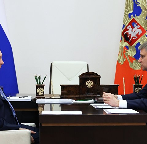 Президент РФ В. Путин встретился с главой РЖД О. Белозеровым Президент РФ В. Путин встретился с главой РЖД О. Белозеровым