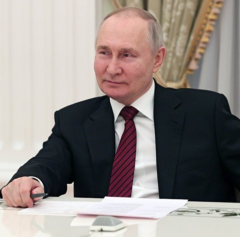 Президент РФ В. Путин вручил премии в области науки и инновации за 2022 год молодым ученым Президент РФ В. Путин вручил премии в области науки и инновации за 2022 год молодым ученым