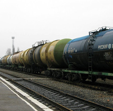 Ространснадзор снял запрет на перевозку нефти в светлых цистернах УВЗ и "Рузхиммаша"