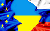 Флаги Евросоюза Украины и России