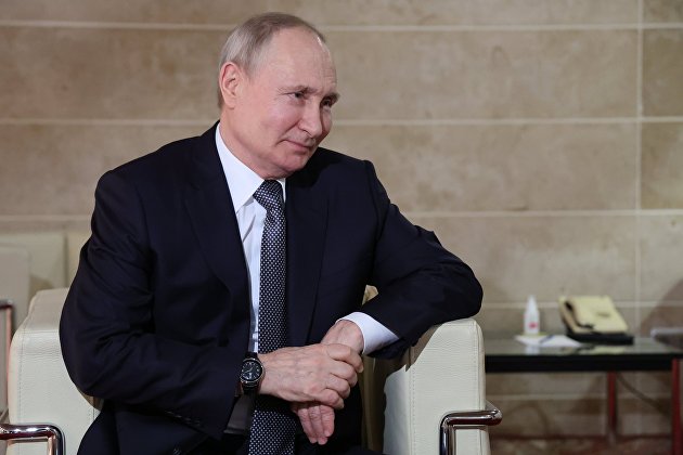 Президент РФ В. Путин встретился с худруком Мариинского театра В. Гергиевым Президент РФ В. Путин встретился с худруком Мариинского театра В. Гергиевым