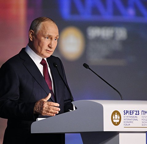 ПМЭФ-2023. Президент РФ В. Путин на пленарном заседании ПМЭФ-2023. Президент РФ В. Путин на пленарном заседании