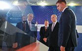 Президент РФ В. Путин посетил форум будущих технологий