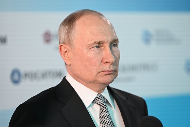 Президент РФ В. Путин посетил форум будущих технологий Президент РФ В. Путин посетил форум будущих технологий