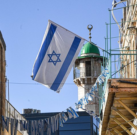 Флаг Израиля на улице в Иерусалим
