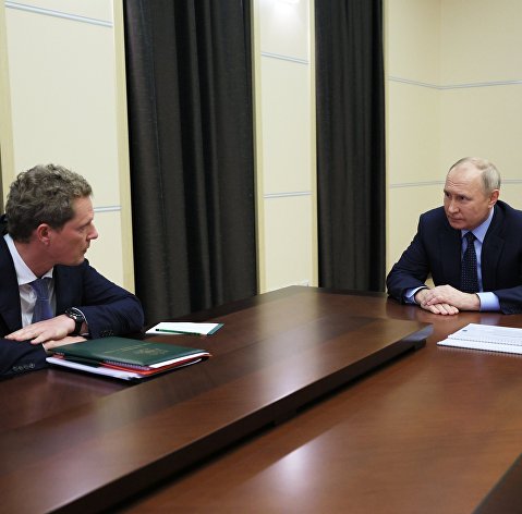 Президент РФ В. Путин встретился с руководителем ФНС Д. Егоровым Президент РФ В. Путин встретился с руководителем ФНС Д. Егоровым
