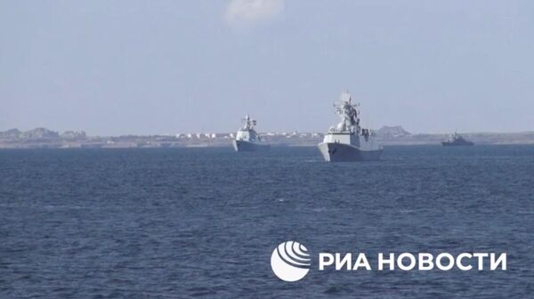 Российские военные корабли прибыли в Иран на международные учения