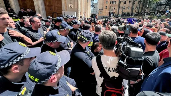 Протесты в Тбилиси против законопроекта об иноагентах