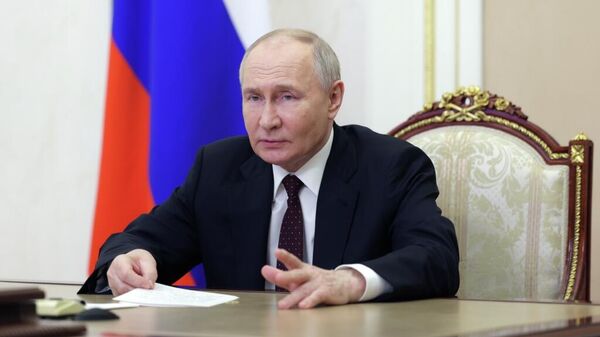 LIVE: Путин на встрече с членами правительства