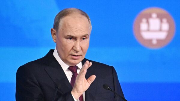 Владимир Путин на пленарном заседании, ПМЭФ-2024