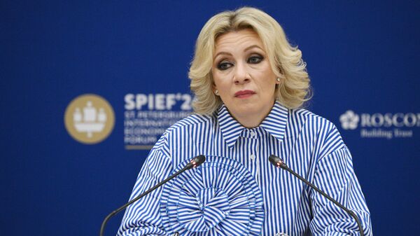Захарова анонсировала ответ Москвы на запрет ЕС доступа к ряду СМИ РФ