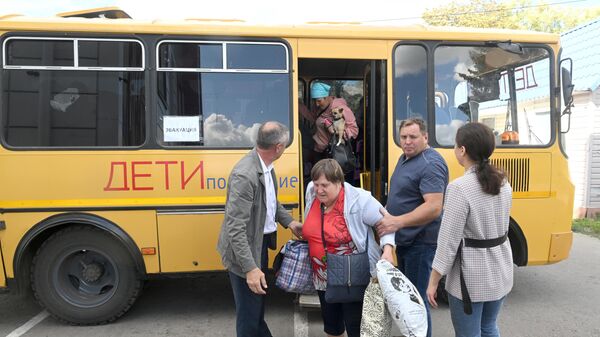 Эвакуация мирных жителей из Краснояружского района Белгородской области