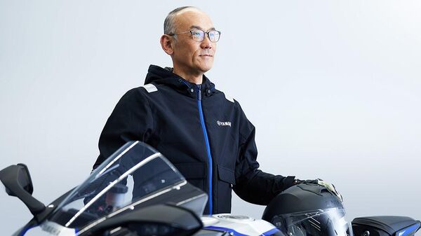 Представительный директор и президент Yamaha Motors Есихиро Хидака